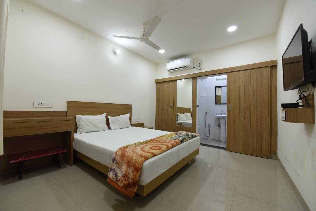 Hotel Mayur Gorakhpur Εξωτερικό φωτογραφία